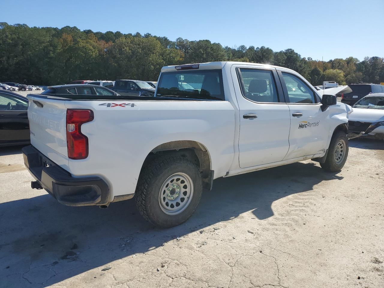 2021 Chevrolet Silverado K1500 - Image 3