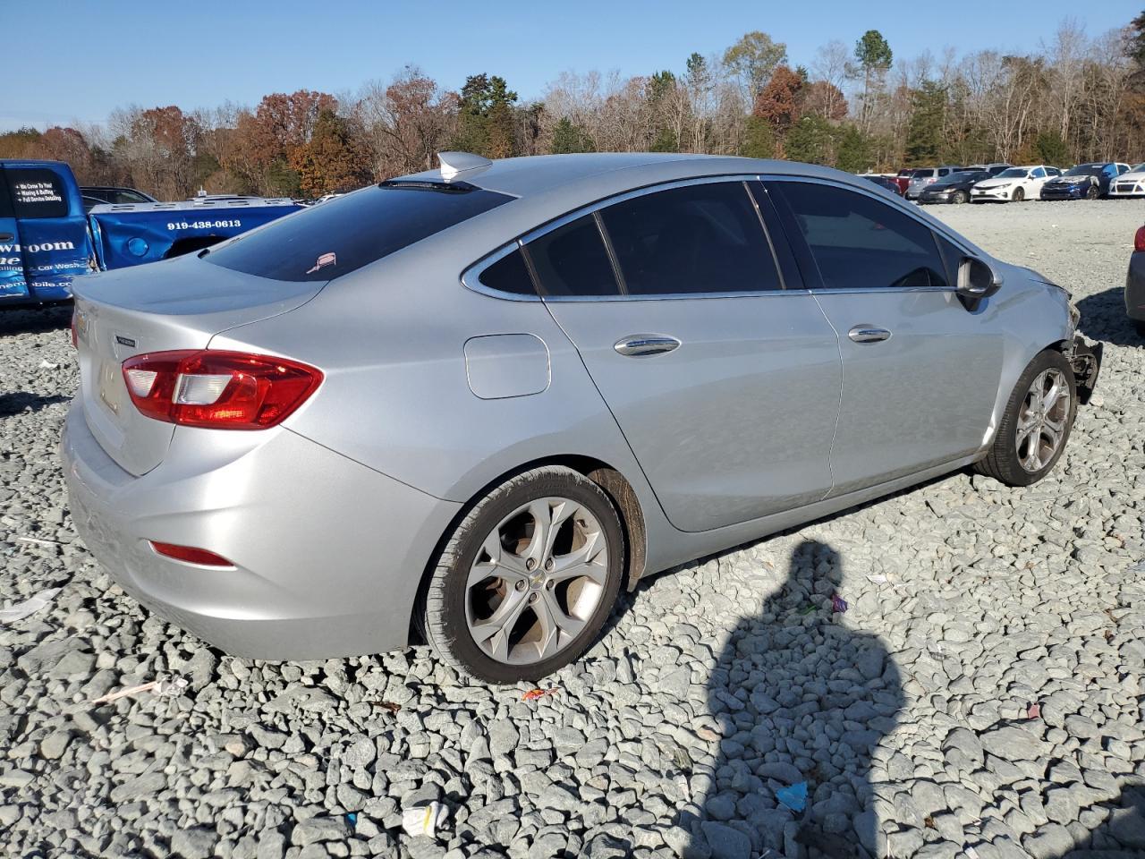 2016 Chevrolet Cruze Premier - Image 3