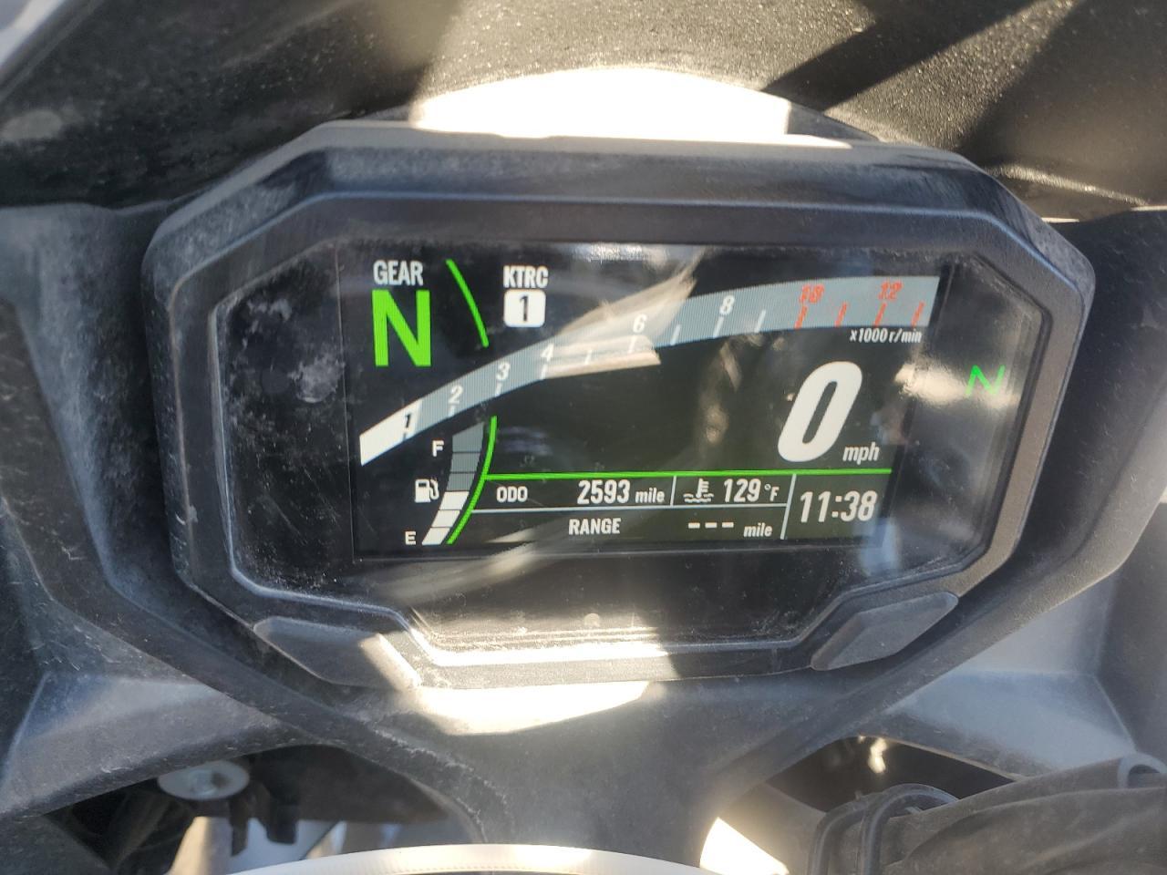 2025 Kawasaki Ex650 R - Image 7