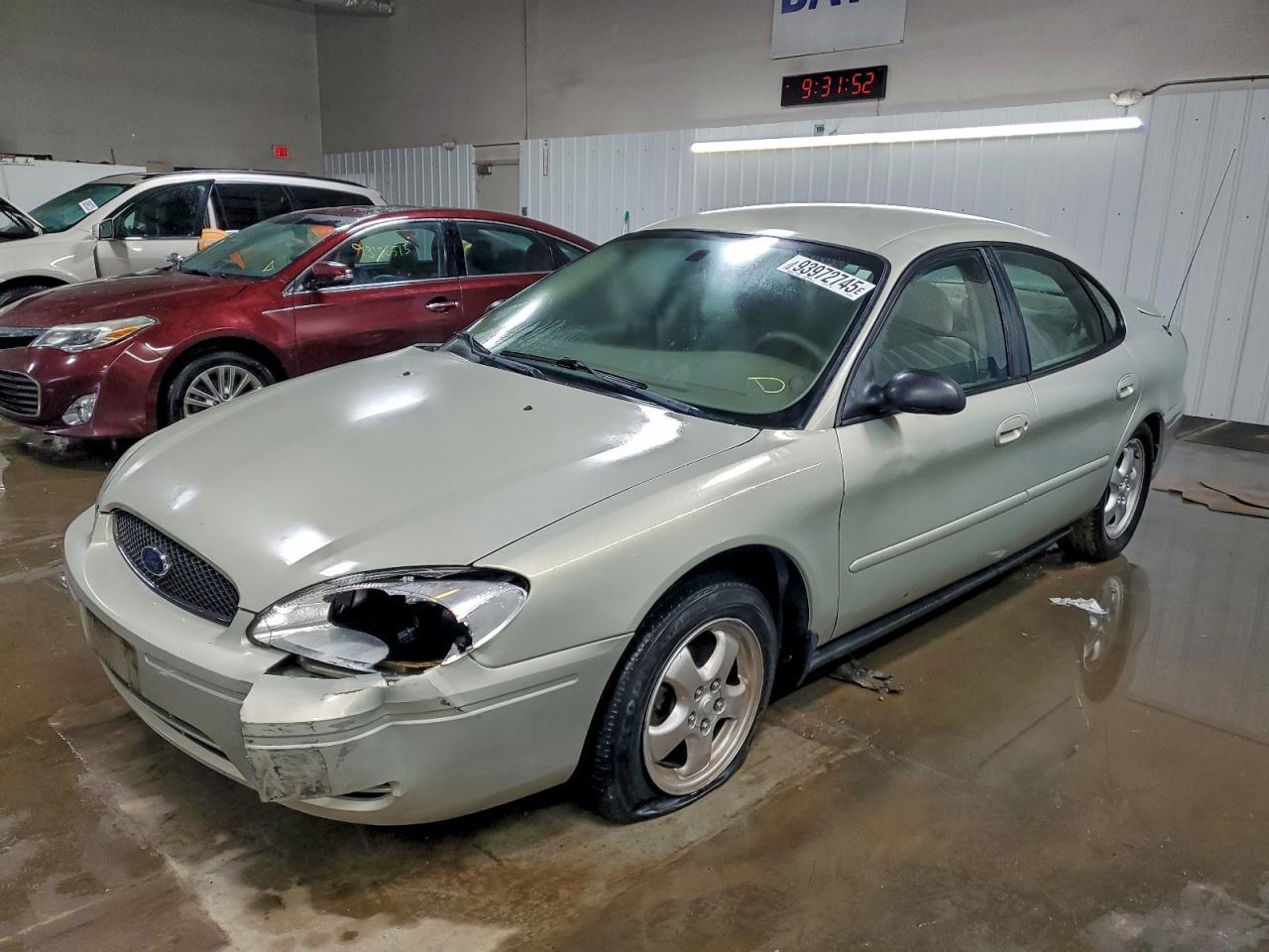 2005 Ford Taurus Se