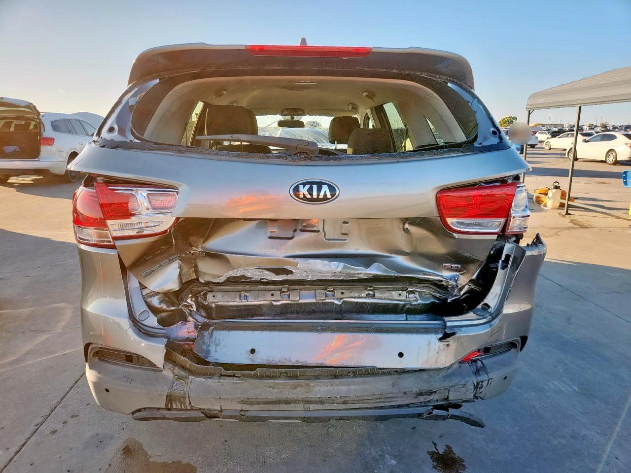 2017 Kia Sorento Lx - Фото 6
