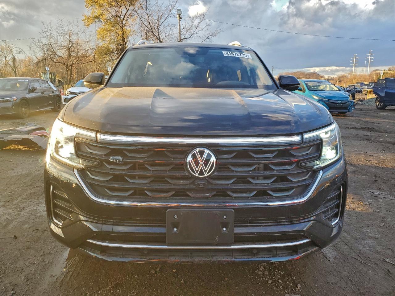 2024 Volkswagen Atlas Sel Premium R-Line - Image 5