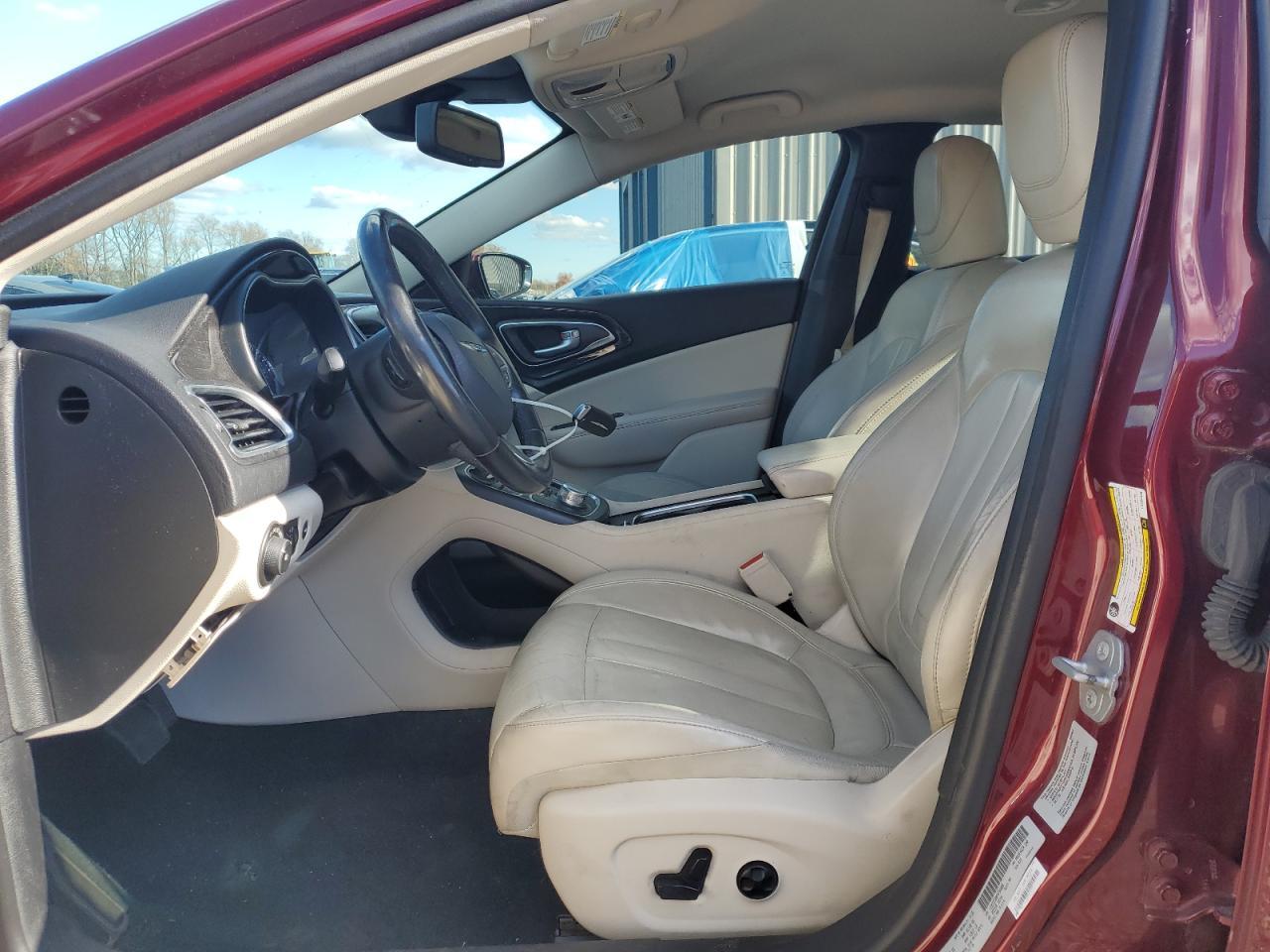 2015 Chrysler 200 C - Фото 7
