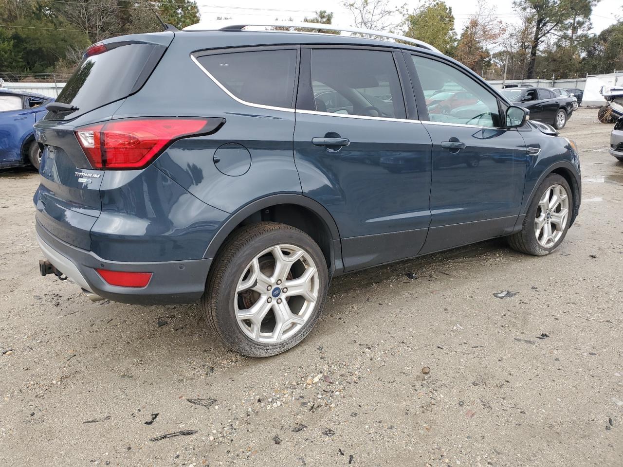 2019 Ford Escape Titanium - Фото 3