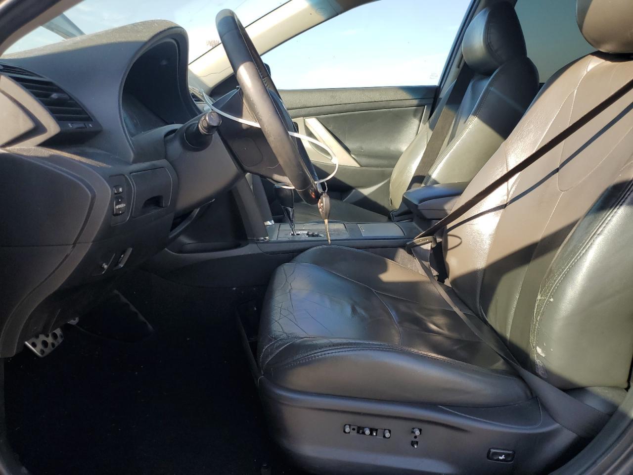 2011 Toyota Camry - Image 7
