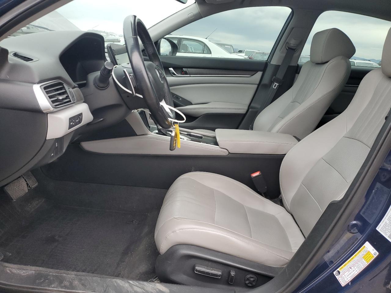 2018 Honda Accord Touring - Image 7