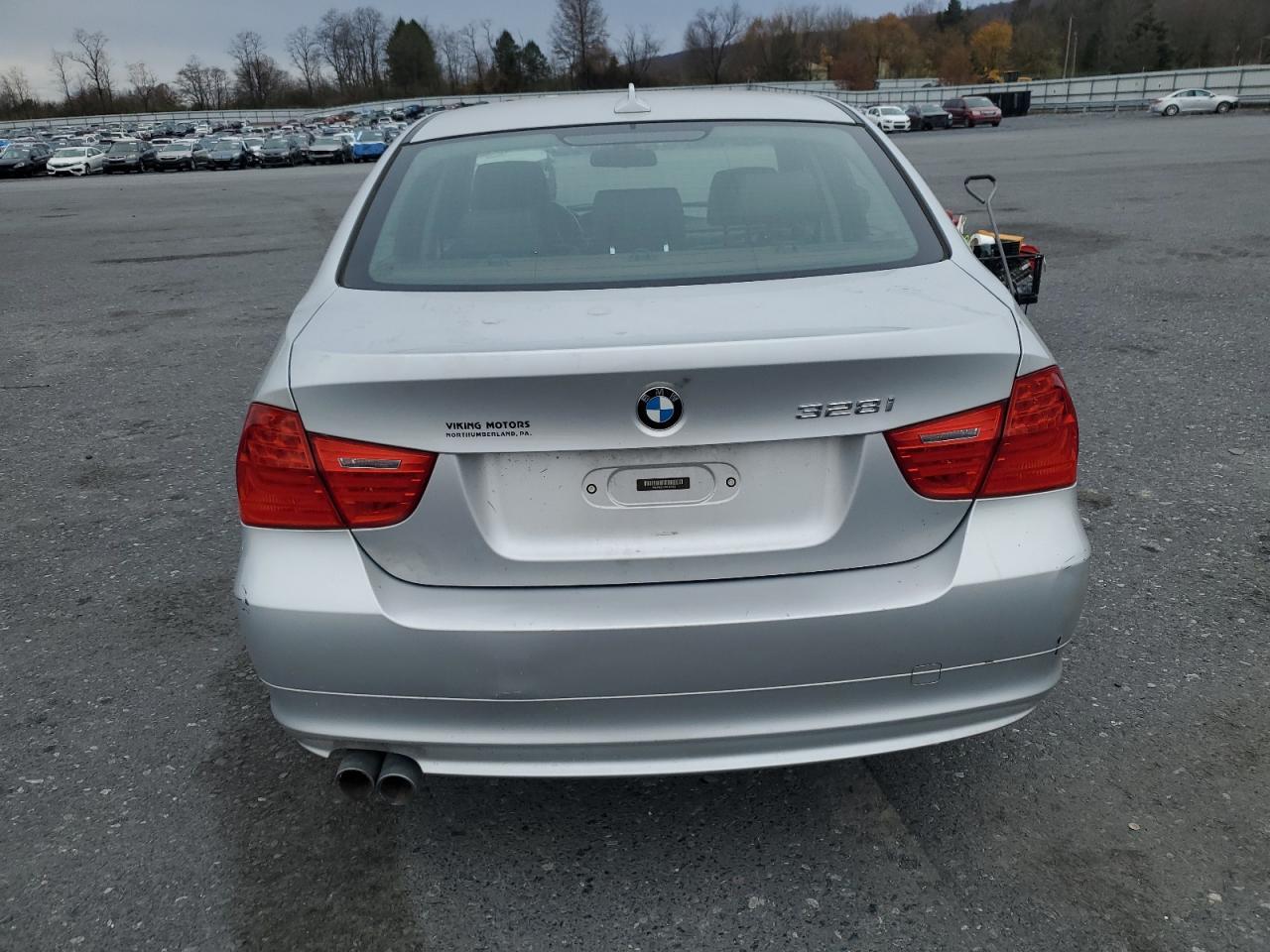 2011 BMW 328 Xi Sulev - Фото 6