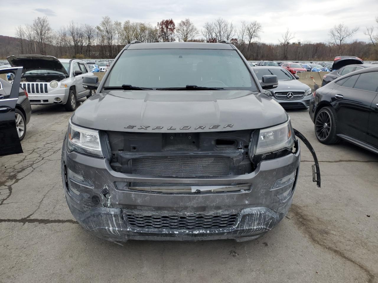 2016 Ford Explorer Sport - Фото 5