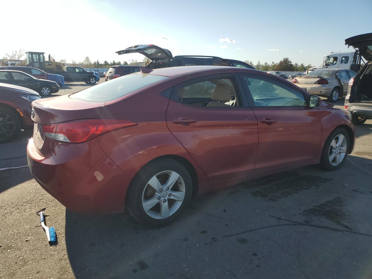 2013 Hyundai Elantra Gls - Image 3