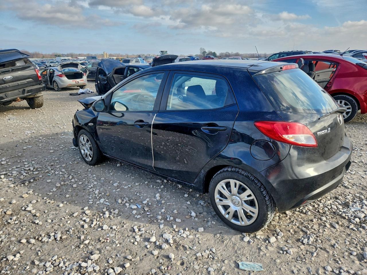 2014 Mazda Mazda2 Sport - Фото 2