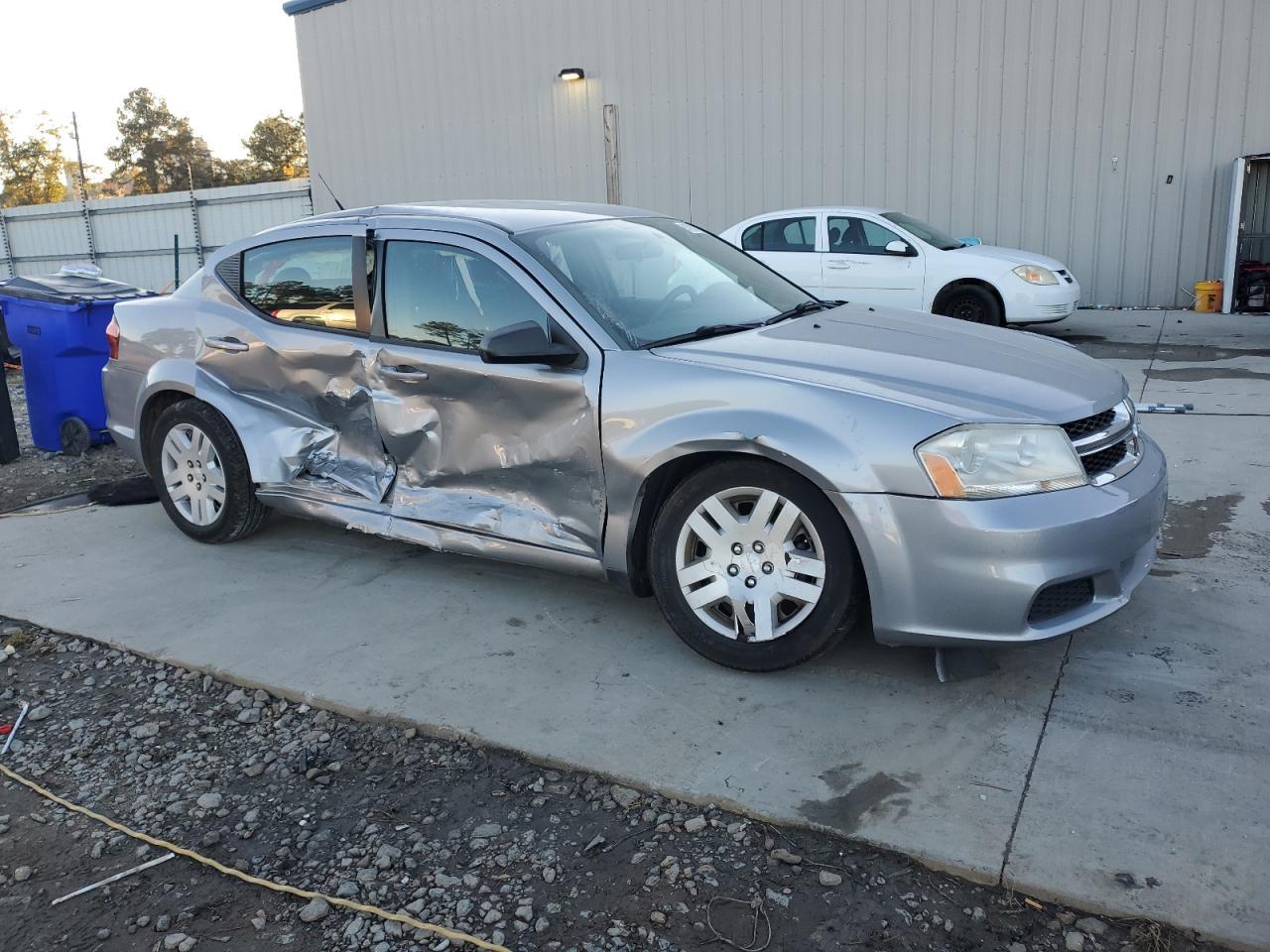 2014 Dodge Avenger Se - Image 4