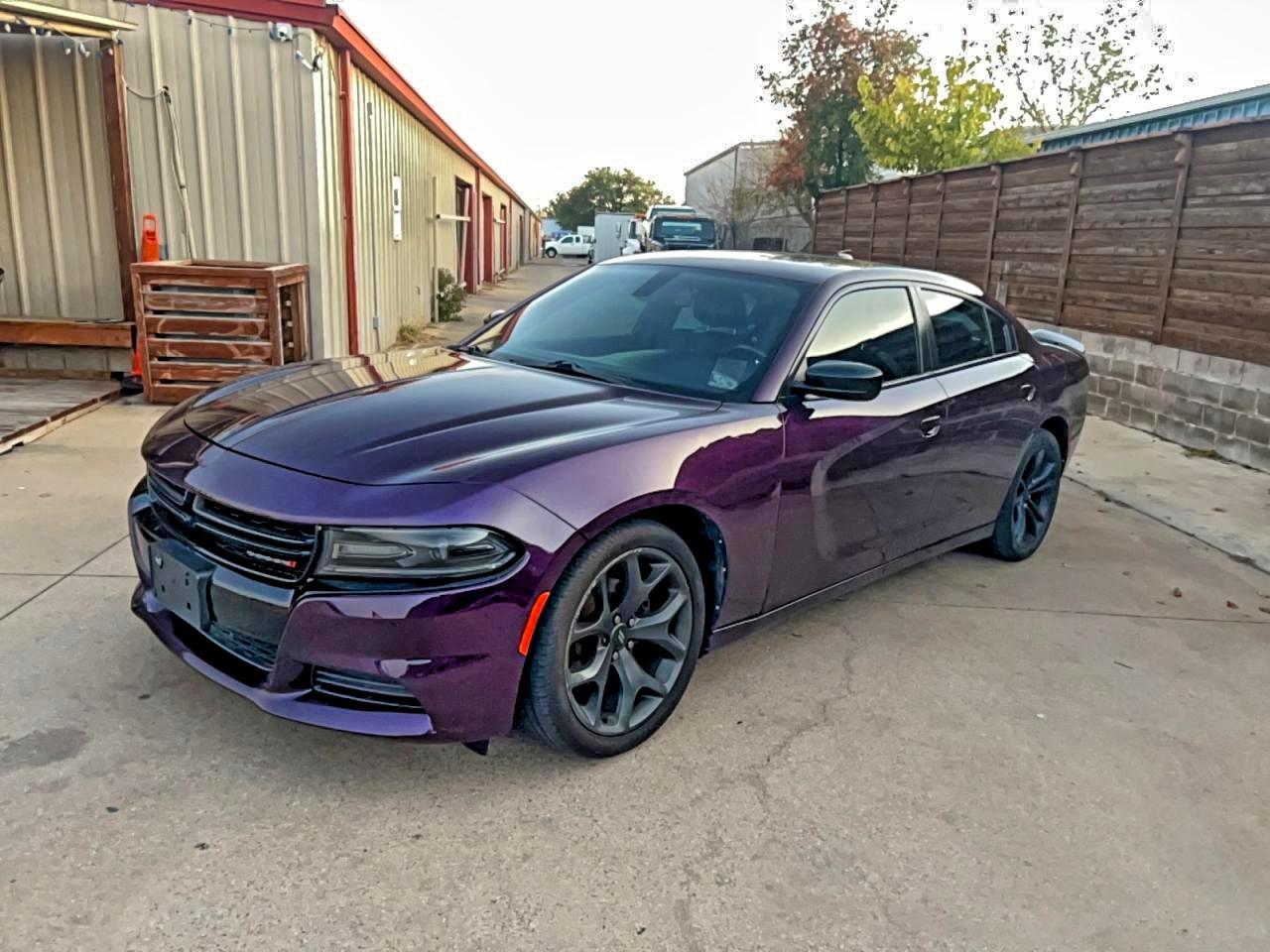 2020 Dodge Charger Sxt - Image 2