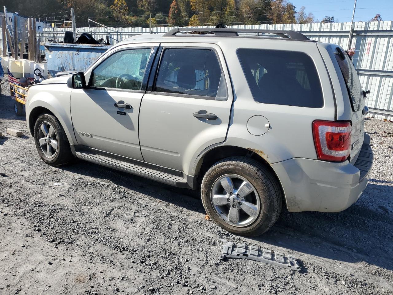 2012 Ford Escape Xlt - Image 2