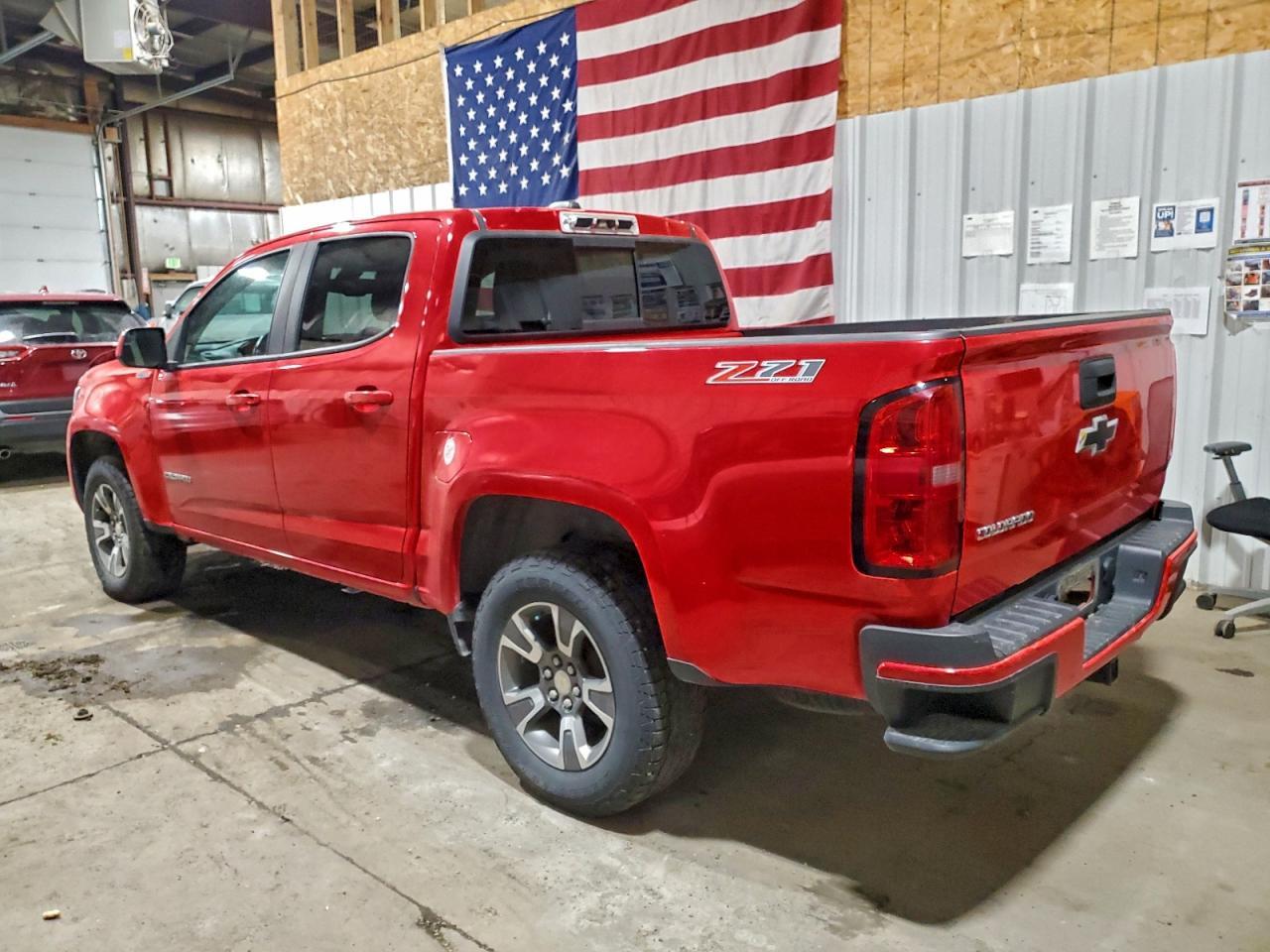 2017 Chevrolet Colorado Z71 - Image 2