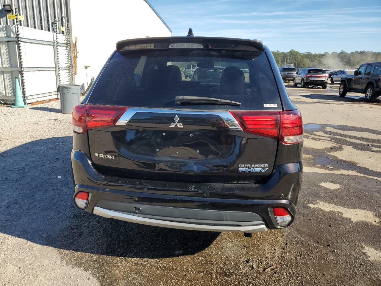 2018 Mitsubishi Outlander Se - Фото 6