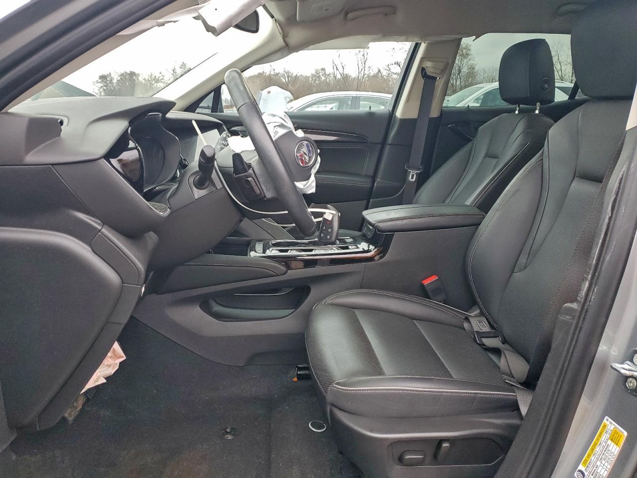 2023 Buick Envision Essence - Image 7