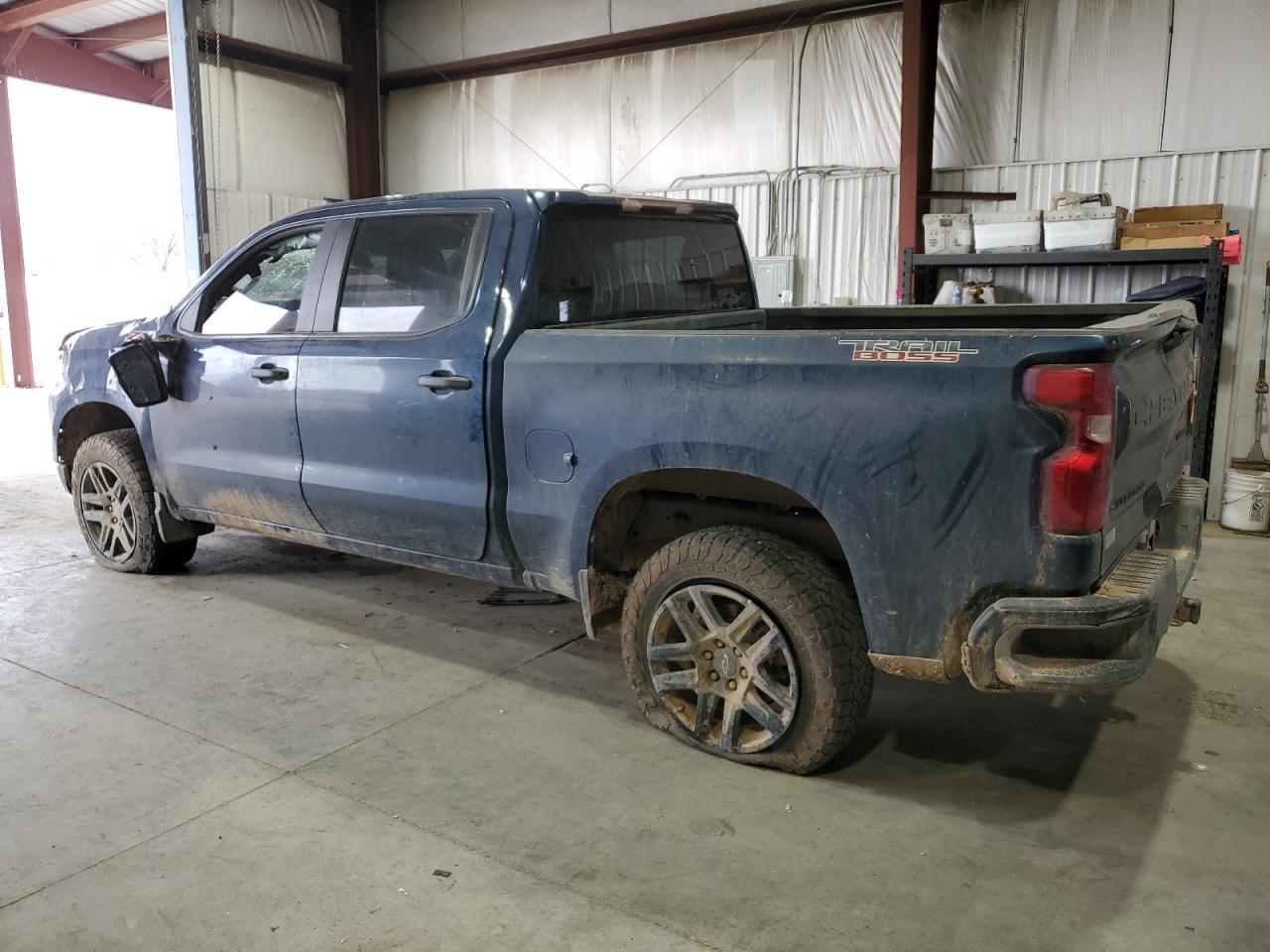 2022 Chevrolet Silverado K1500 Trail Boss Custom - Фото 2