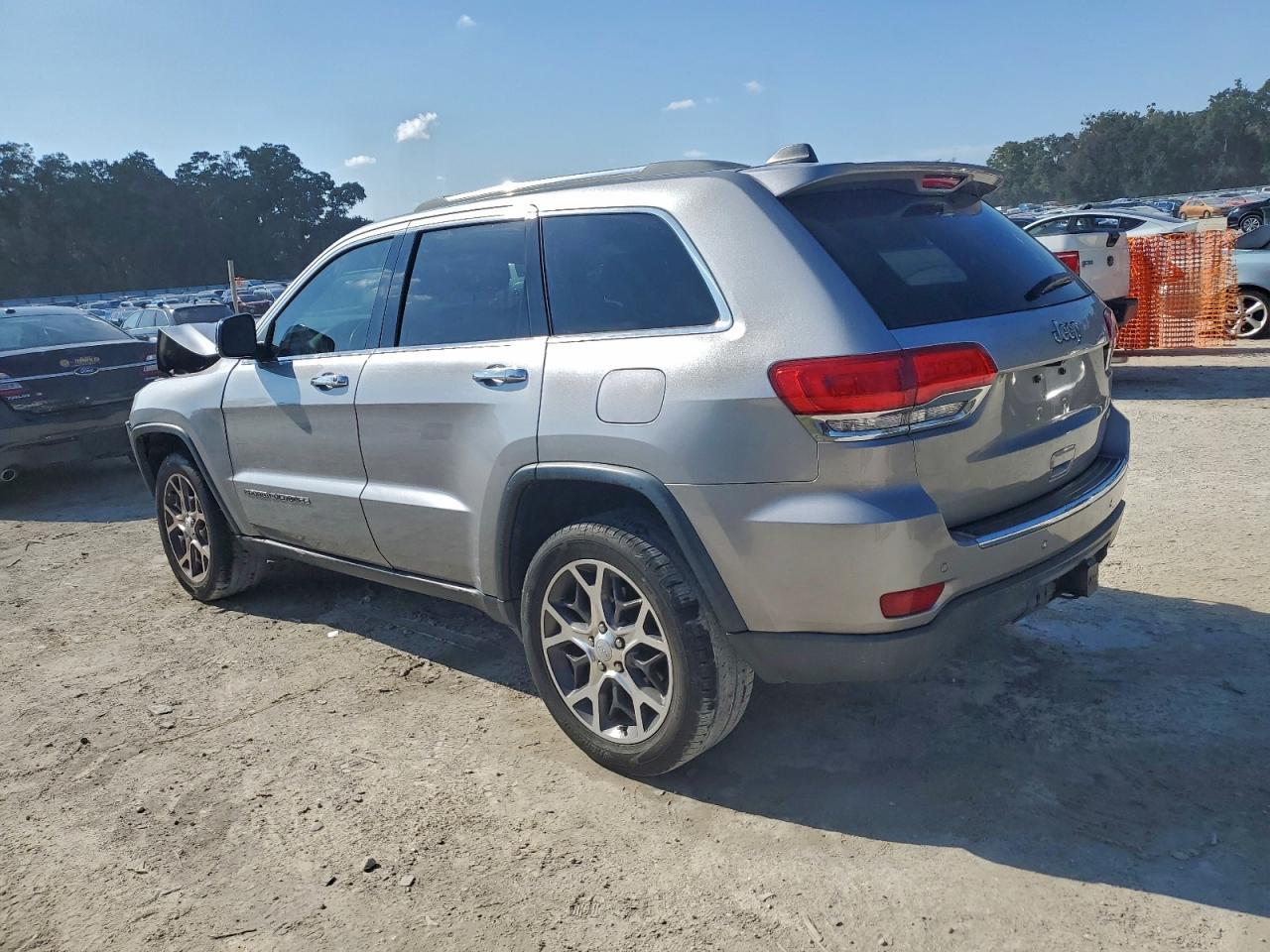 2019 Jeep Grand Cherokee Limited - Image 2