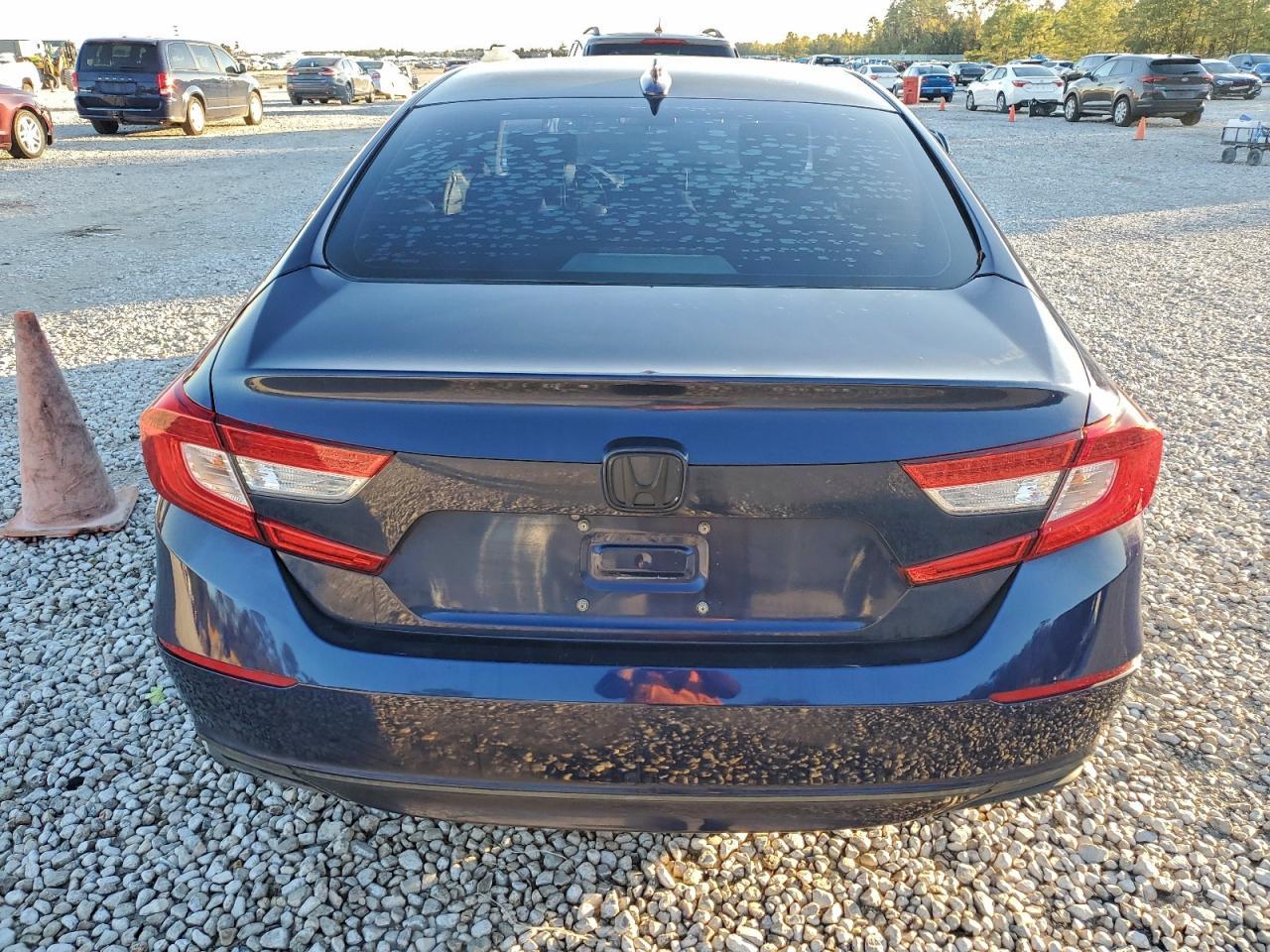 2018 Honda Accord Lx - Image 6