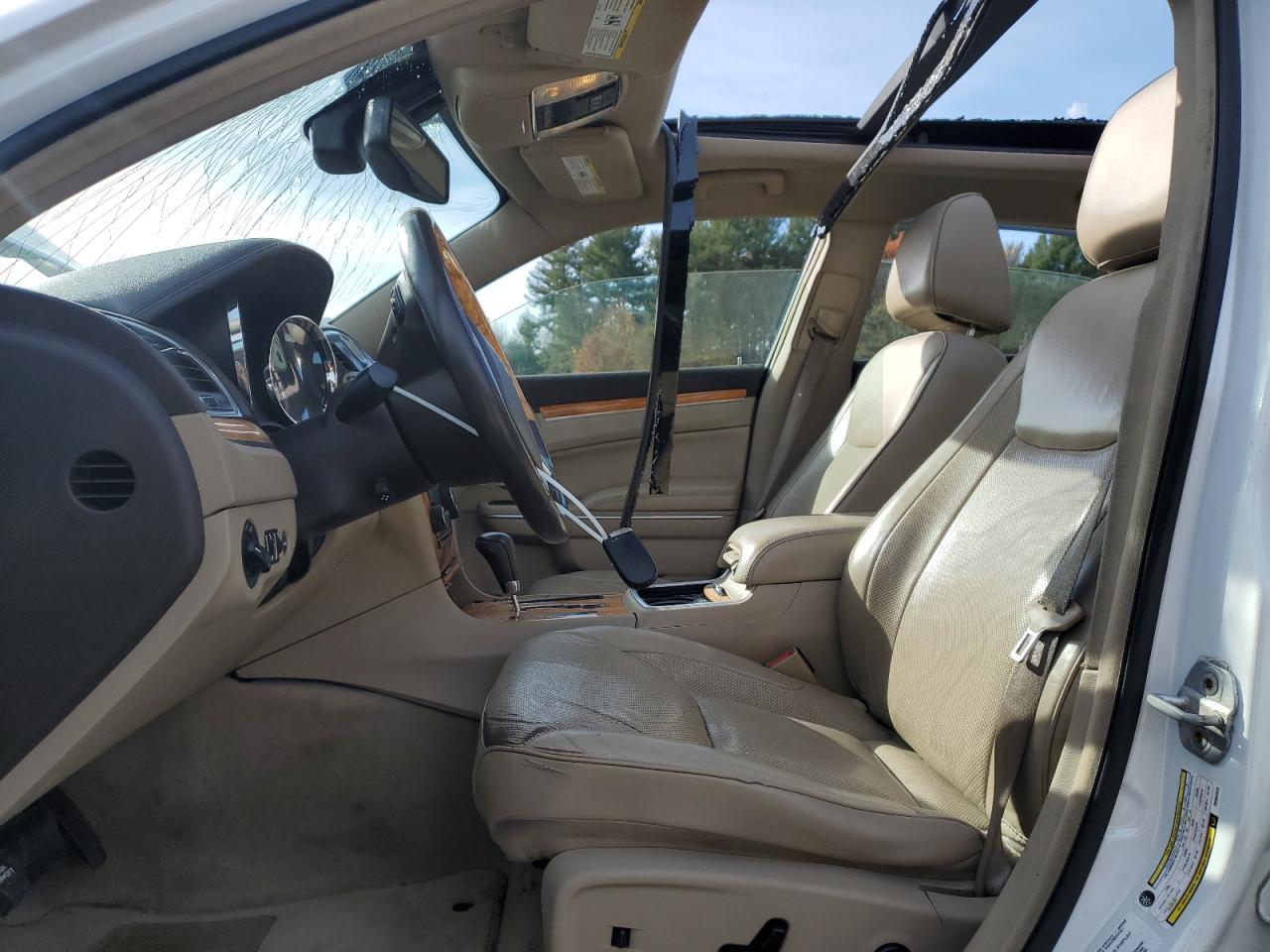 2013 Chrysler 300C - Фото 7