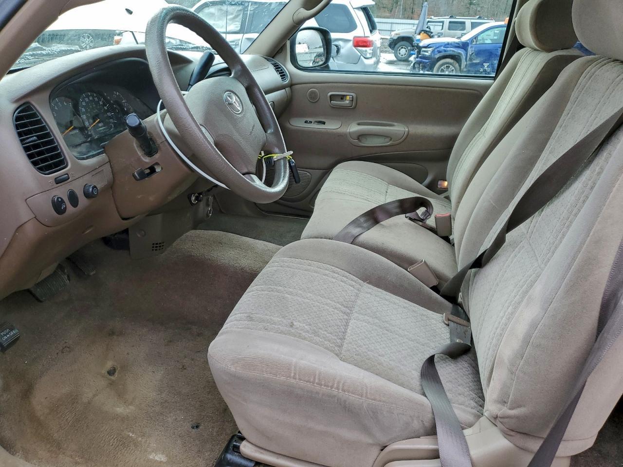 2004 Toyota Tundra Access Cab Sr5 - Image 7