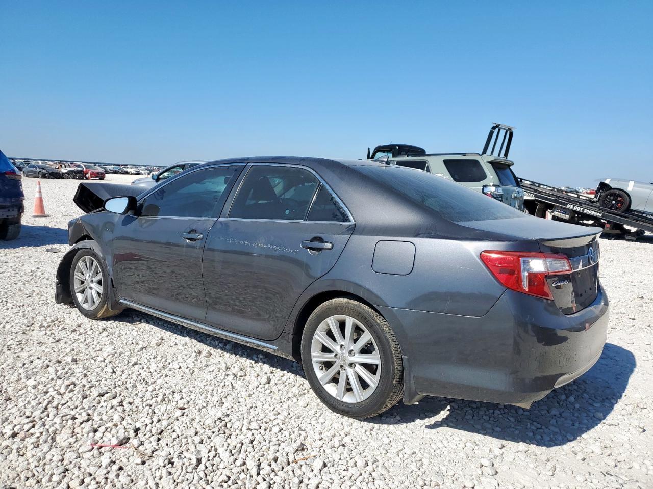 2012 Toyota Camry Se - Фото 2
