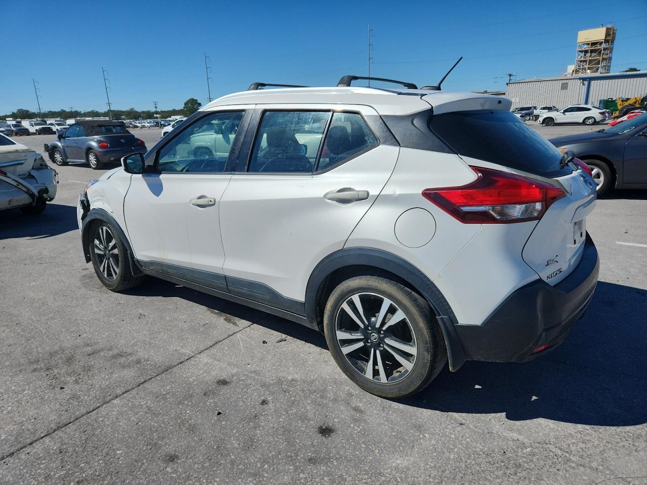 2018 Nissan Kicks S - Фото 2