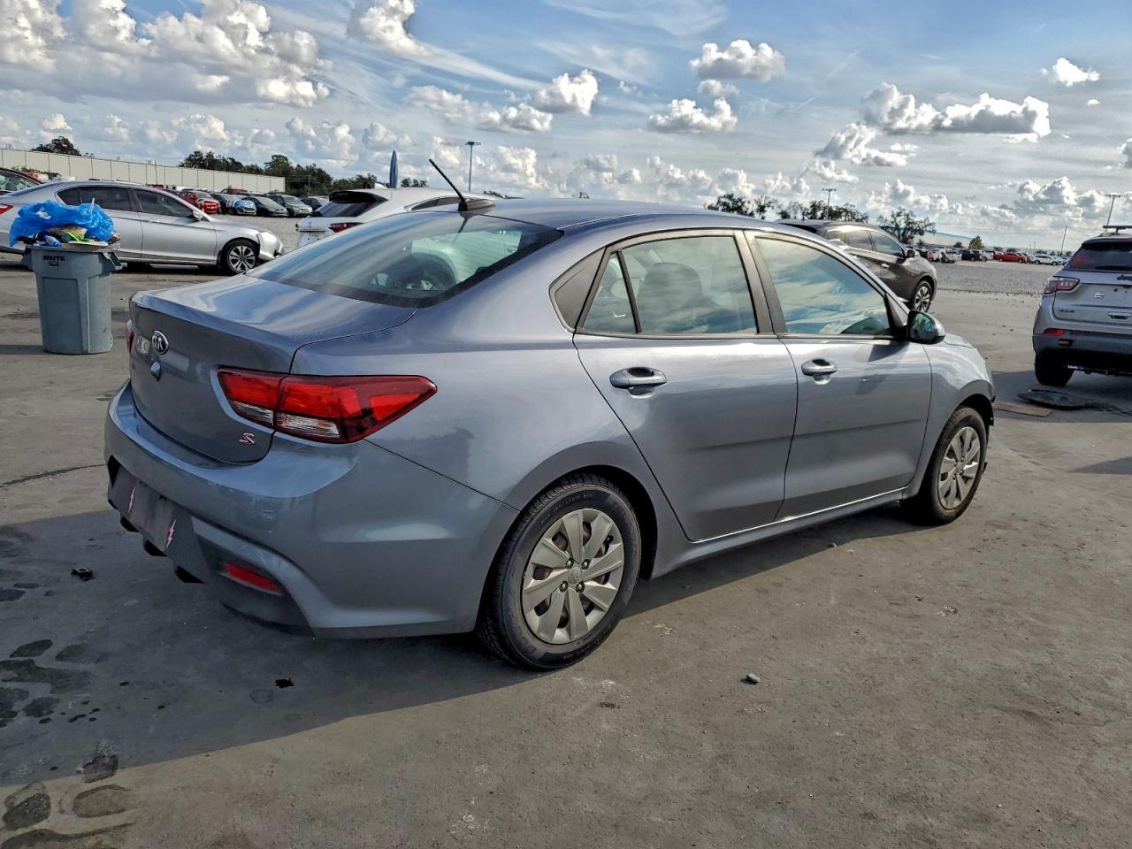 2020 Kia Rio Lx - Image 3