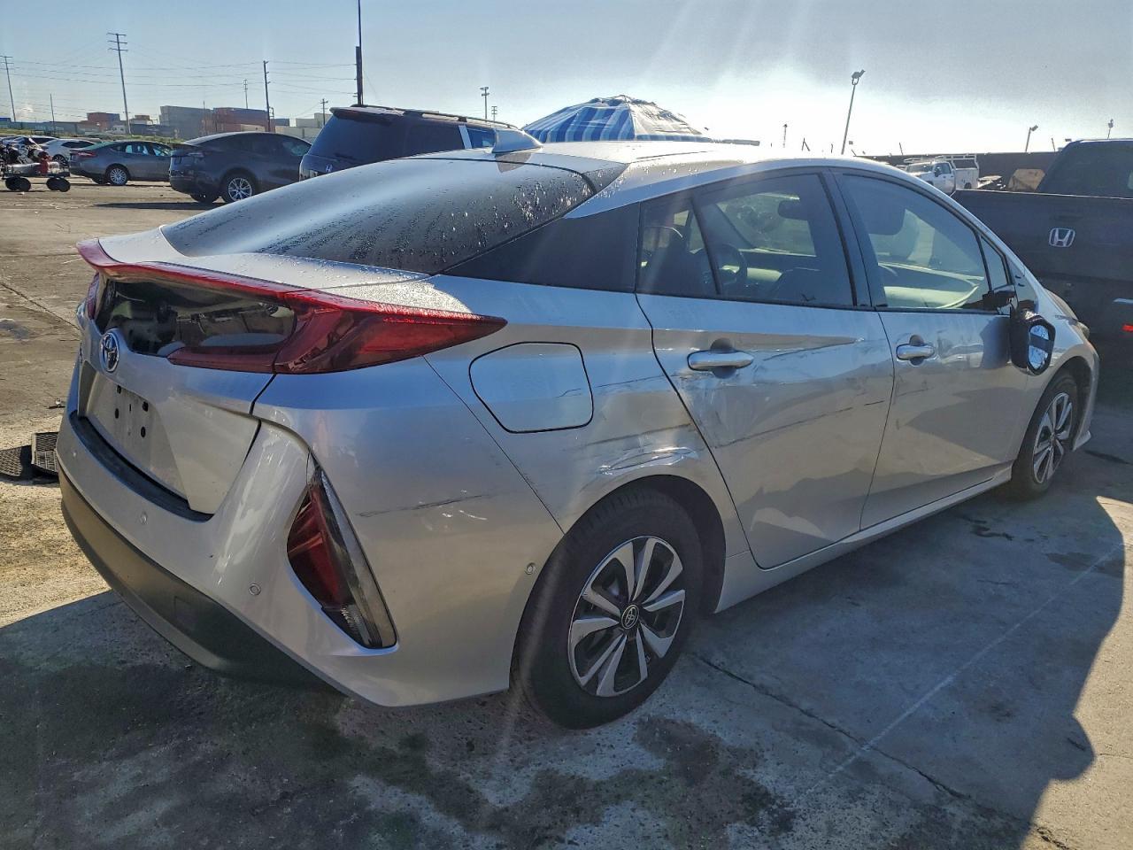 2018 Toyota Prius Prime - Image 3