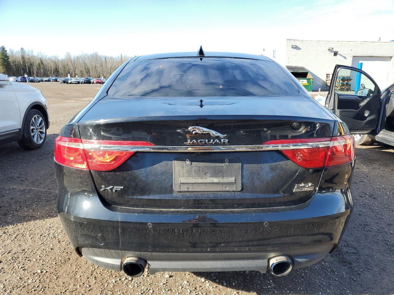 2018 Jaguar Xf Prestige - Image 6