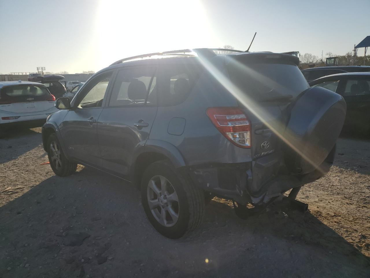 2010 Toyota Rav4 Limited - Фото 2