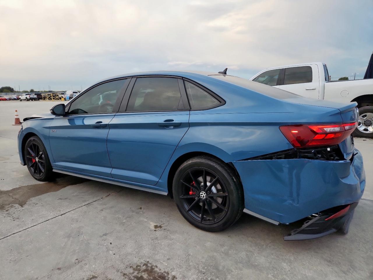 2025 Volkswagen Jetta Gli Autobahn - Image 2