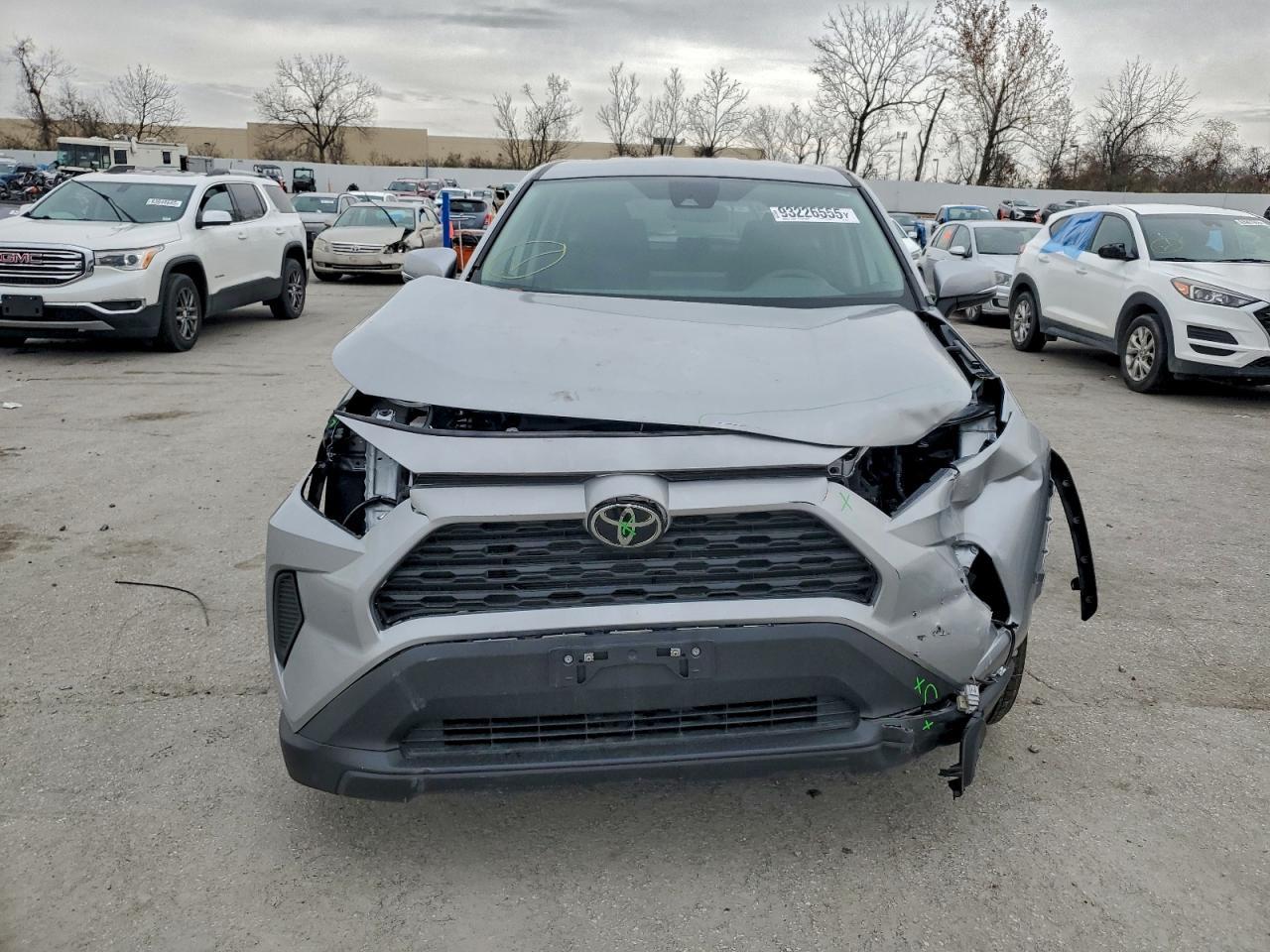 2025 Toyota Rav4 Le - Фото 5