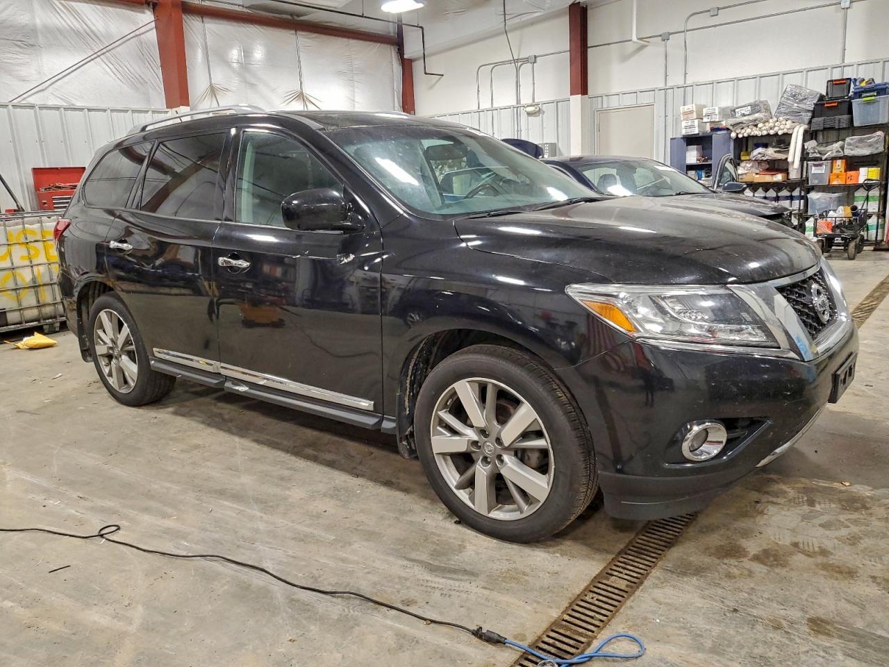 2014 Nissan Pathfinder S - Фото 4