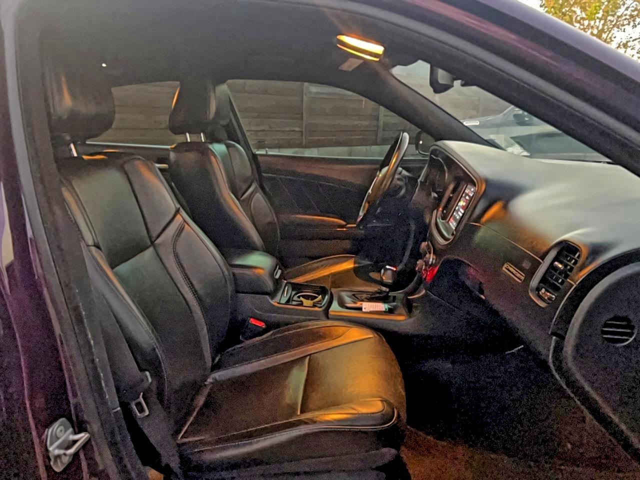 2020 Dodge Charger Sxt - Image 5