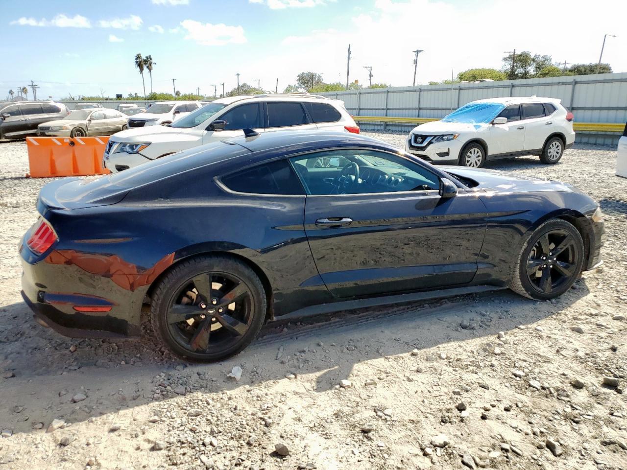 2021 Ford Mustang - Фото 3