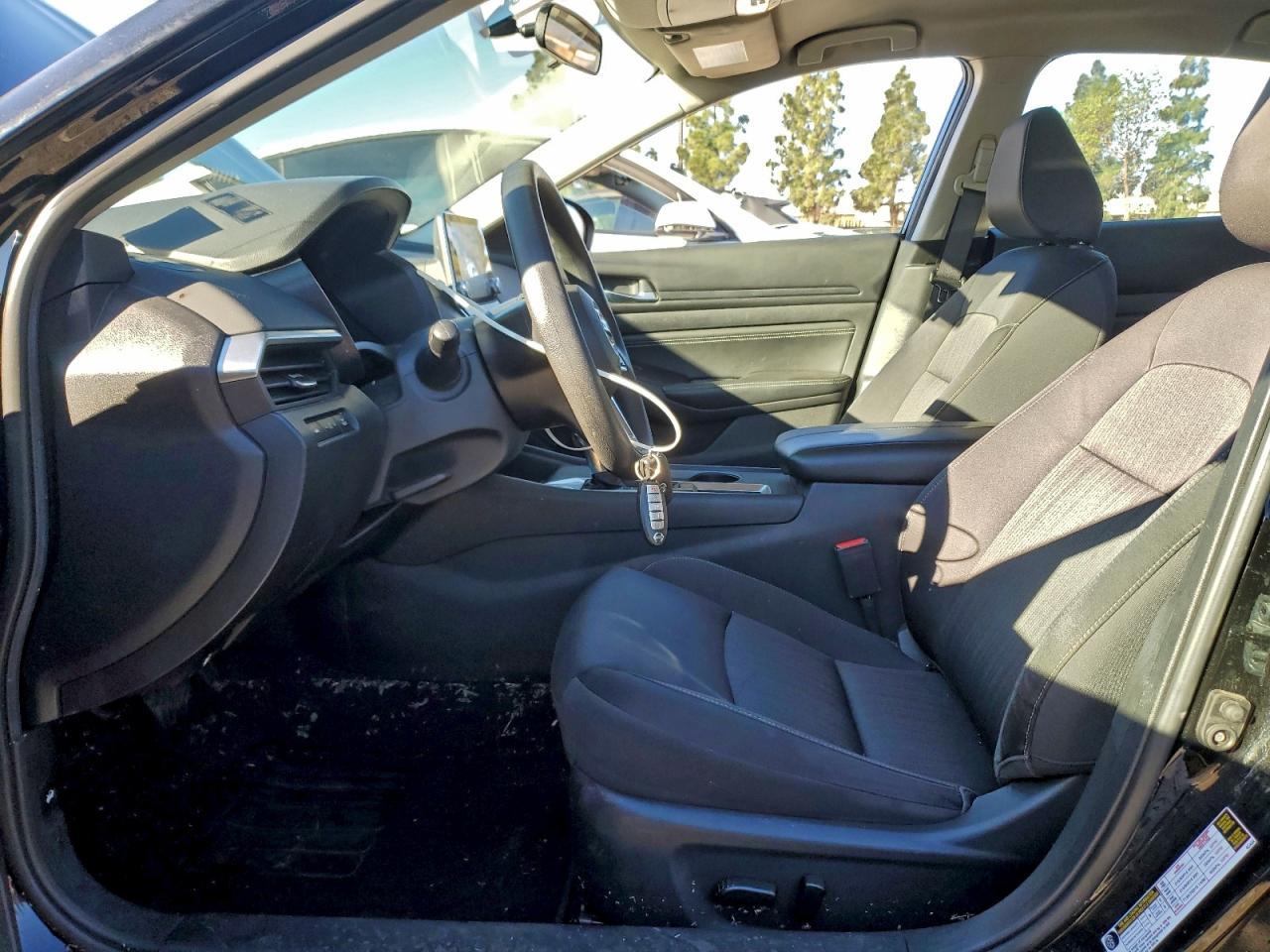 2019 Nissan Altima S - Фото 7