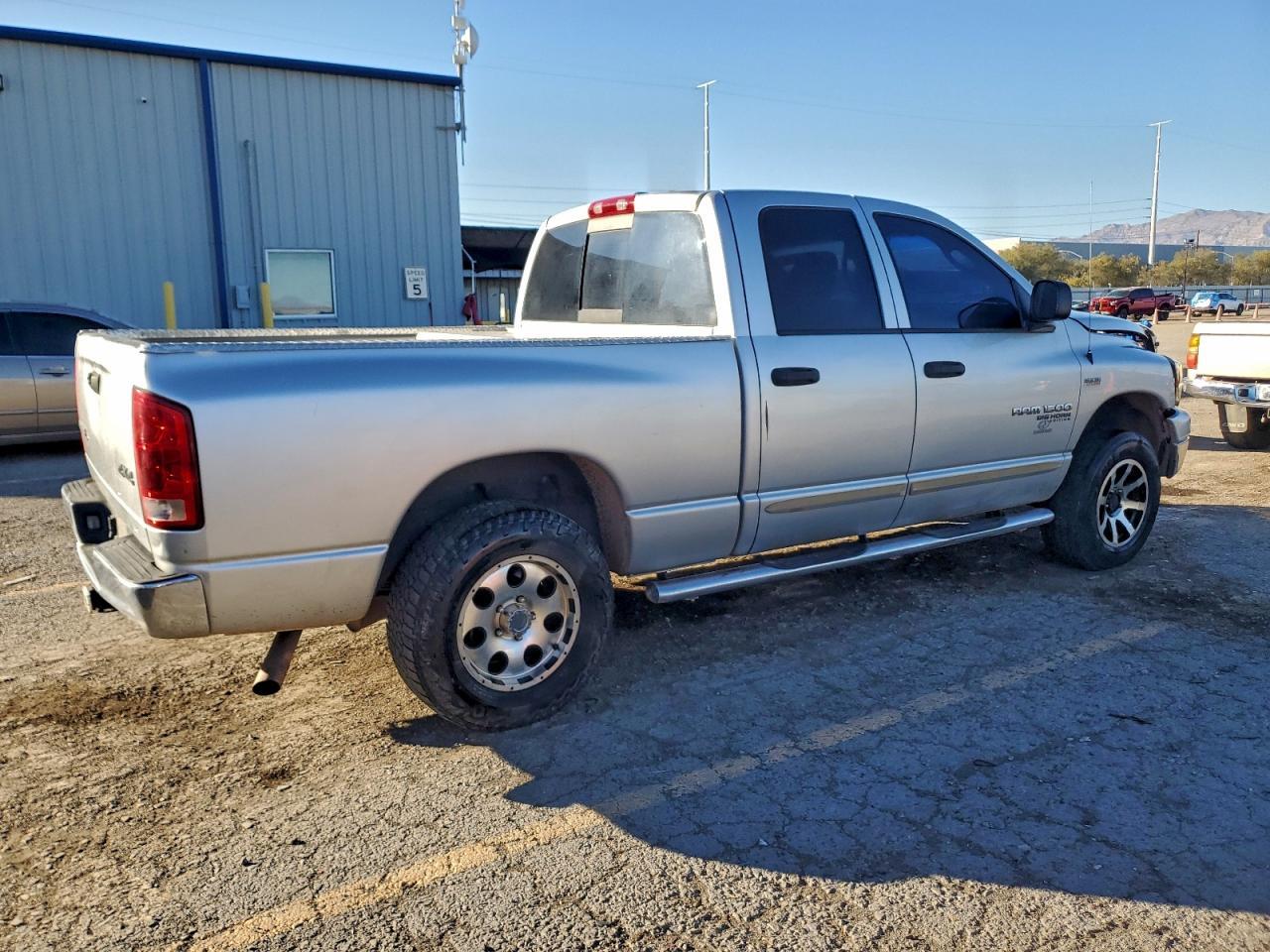 2006 Dodge Ram 1500 St - Фото 3