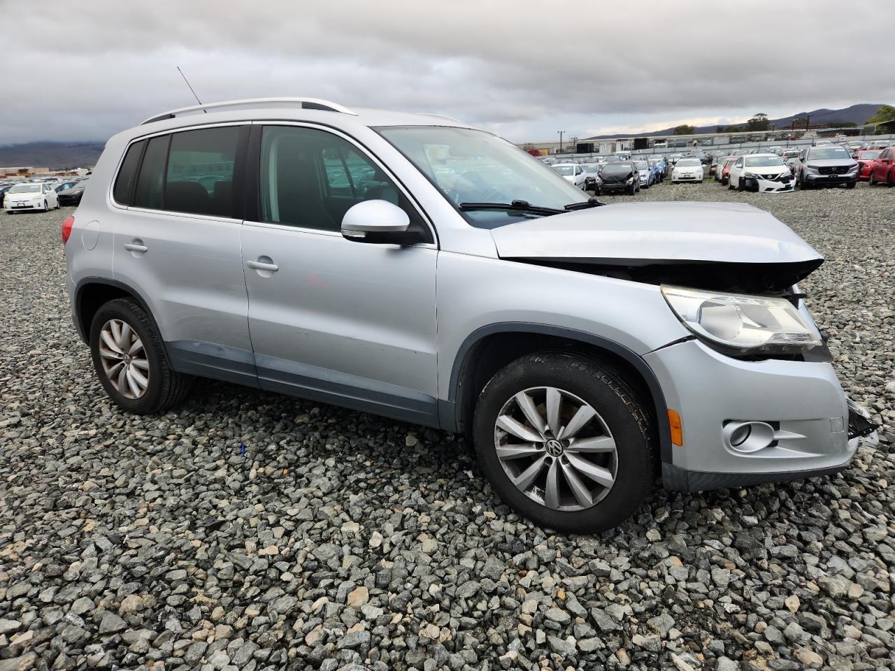 2011 Volkswagen Tiguan S - Фото 4