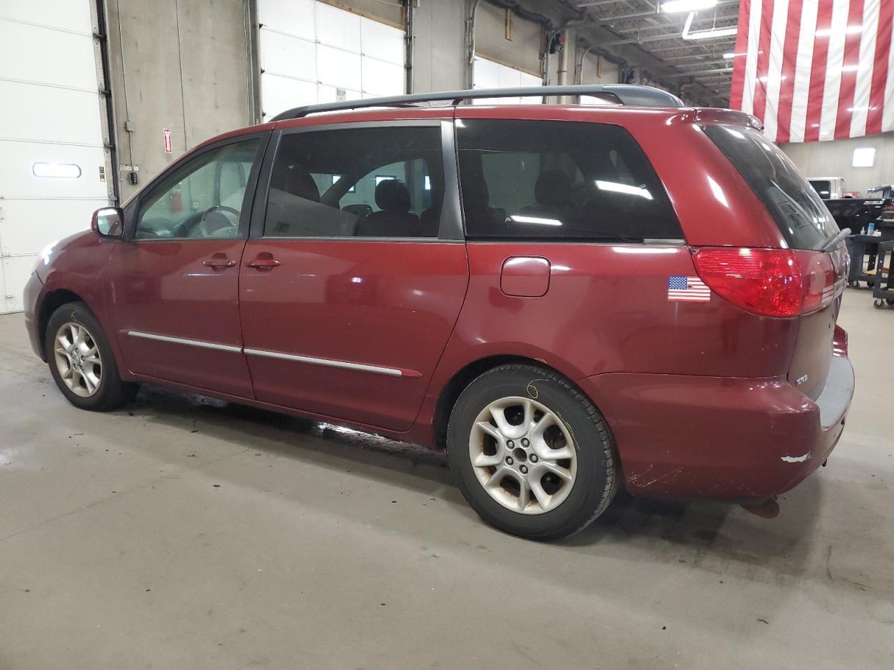 2005 Toyota Sienna Xle - Image 2