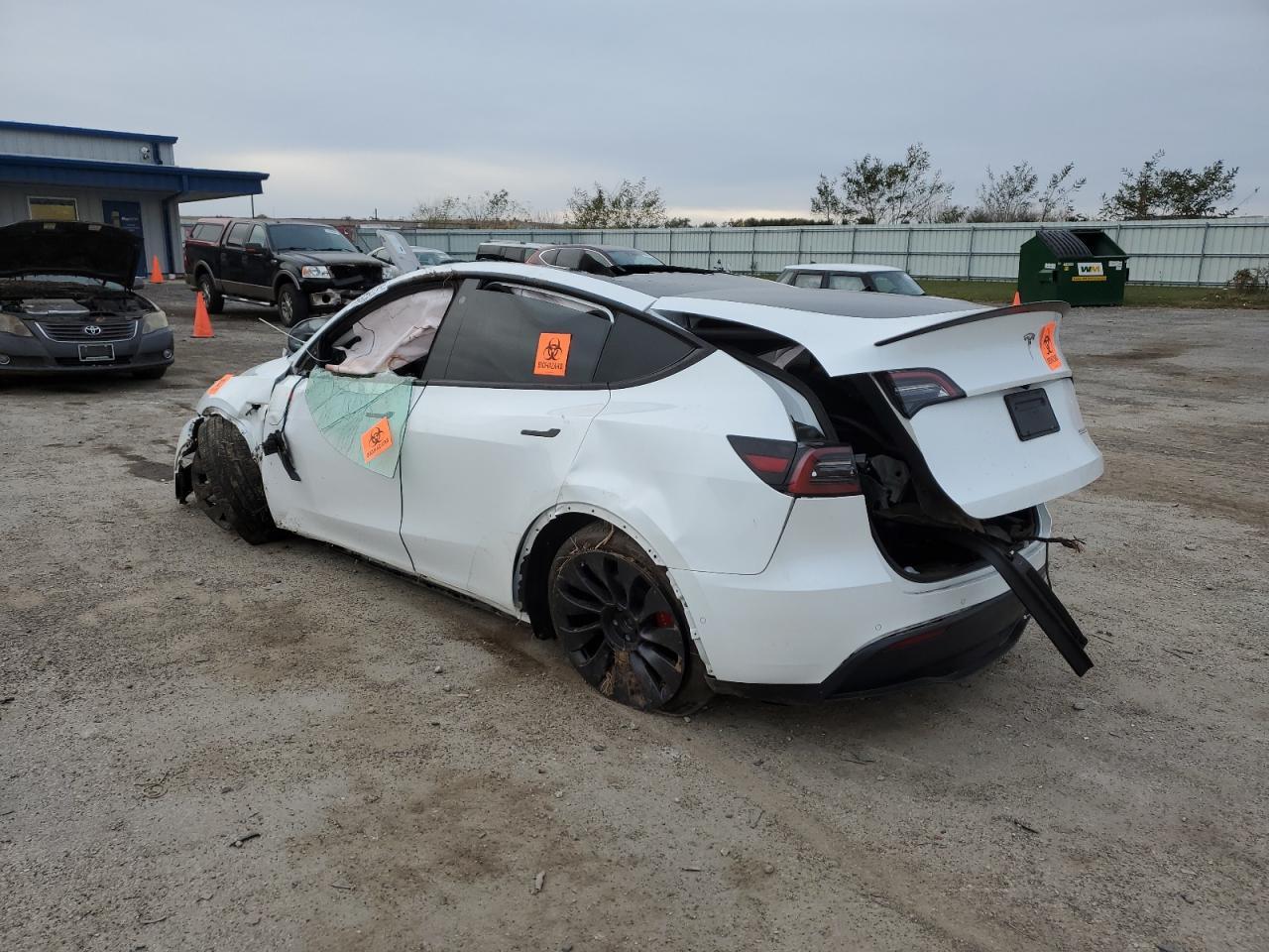 2021 Tesla Model Y - Image 2