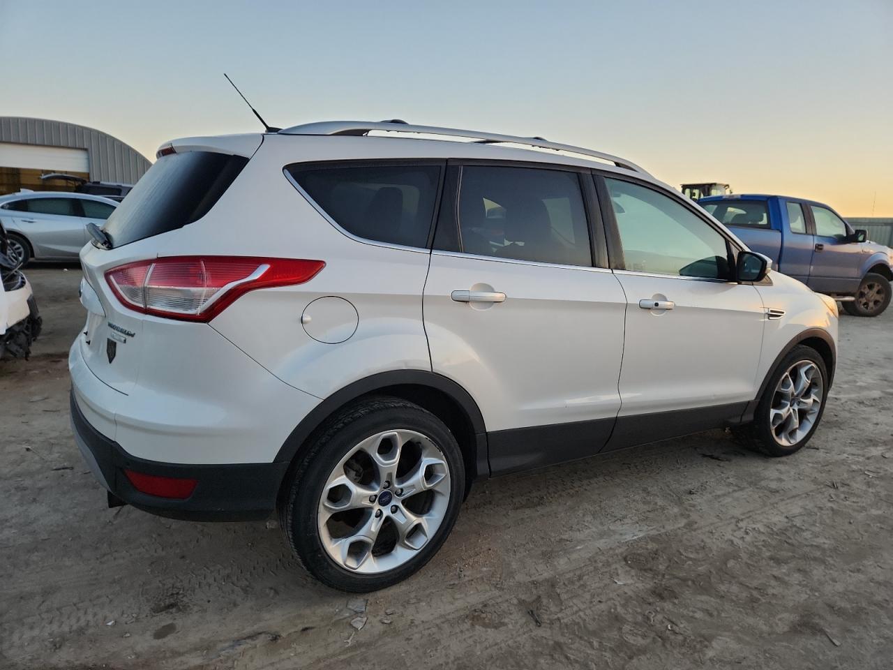 2013 Ford Escape Titanium - Фото 3
