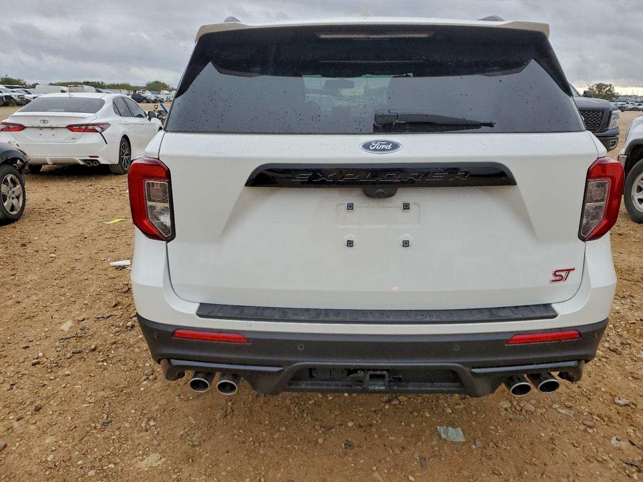 2023 Ford Explorer St - Фото 6