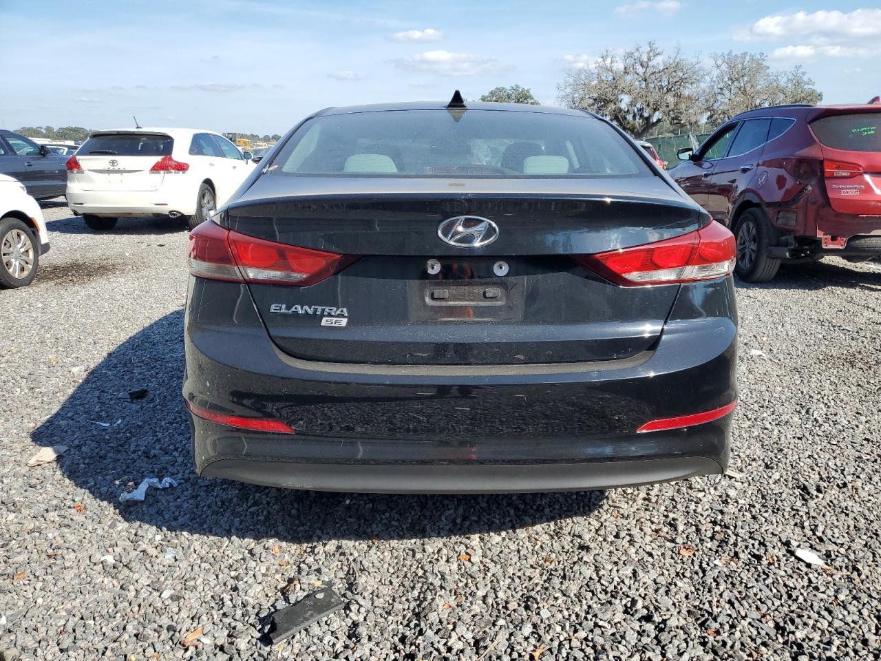 2017 Hyundai Elantra Se - Image 6