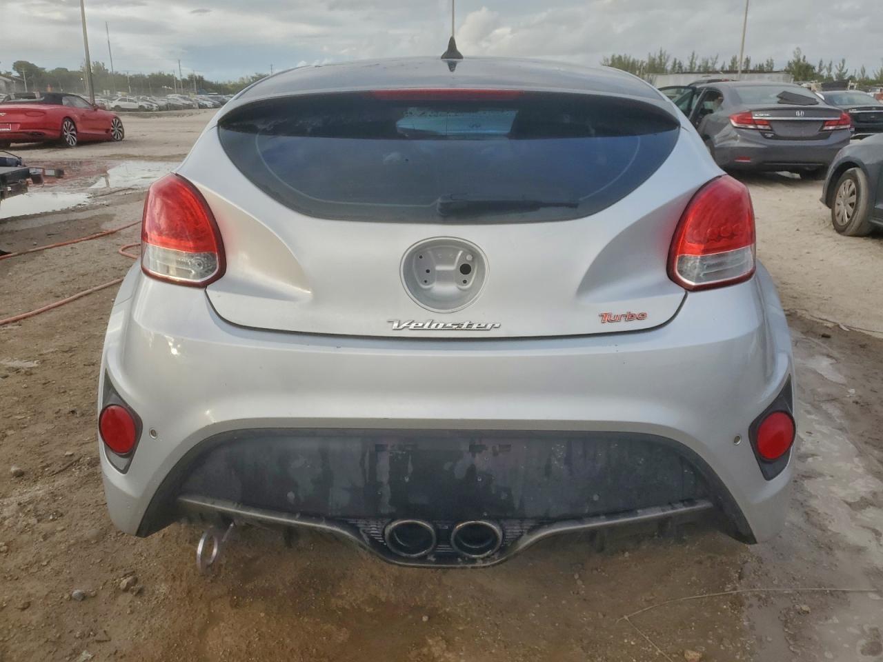 2013 Hyundai Veloster Turbo - Фото 6