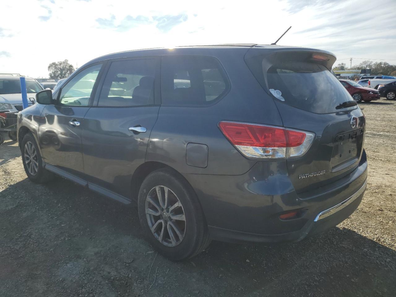 2014 Nissan Pathfinder S - Фото 2