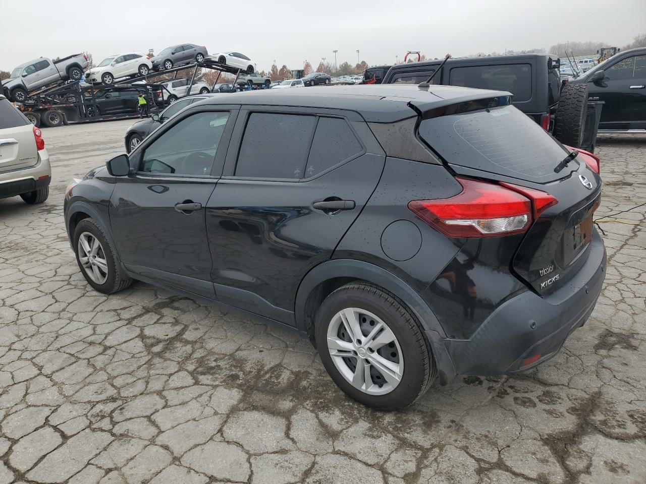 2020 Nissan Kicks S - Фото 2