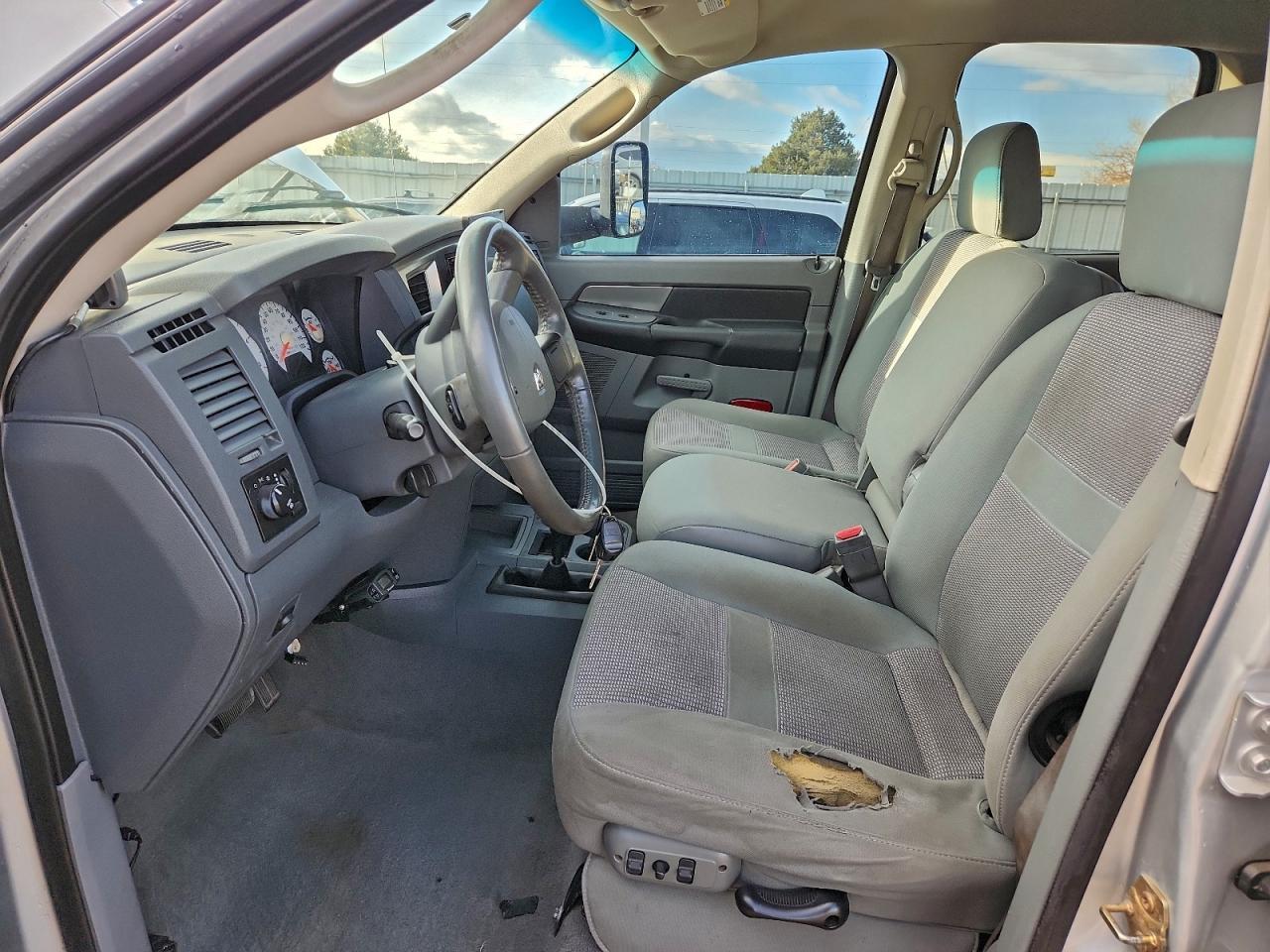 2007 Dodge Ram 2500 St - Фото 7