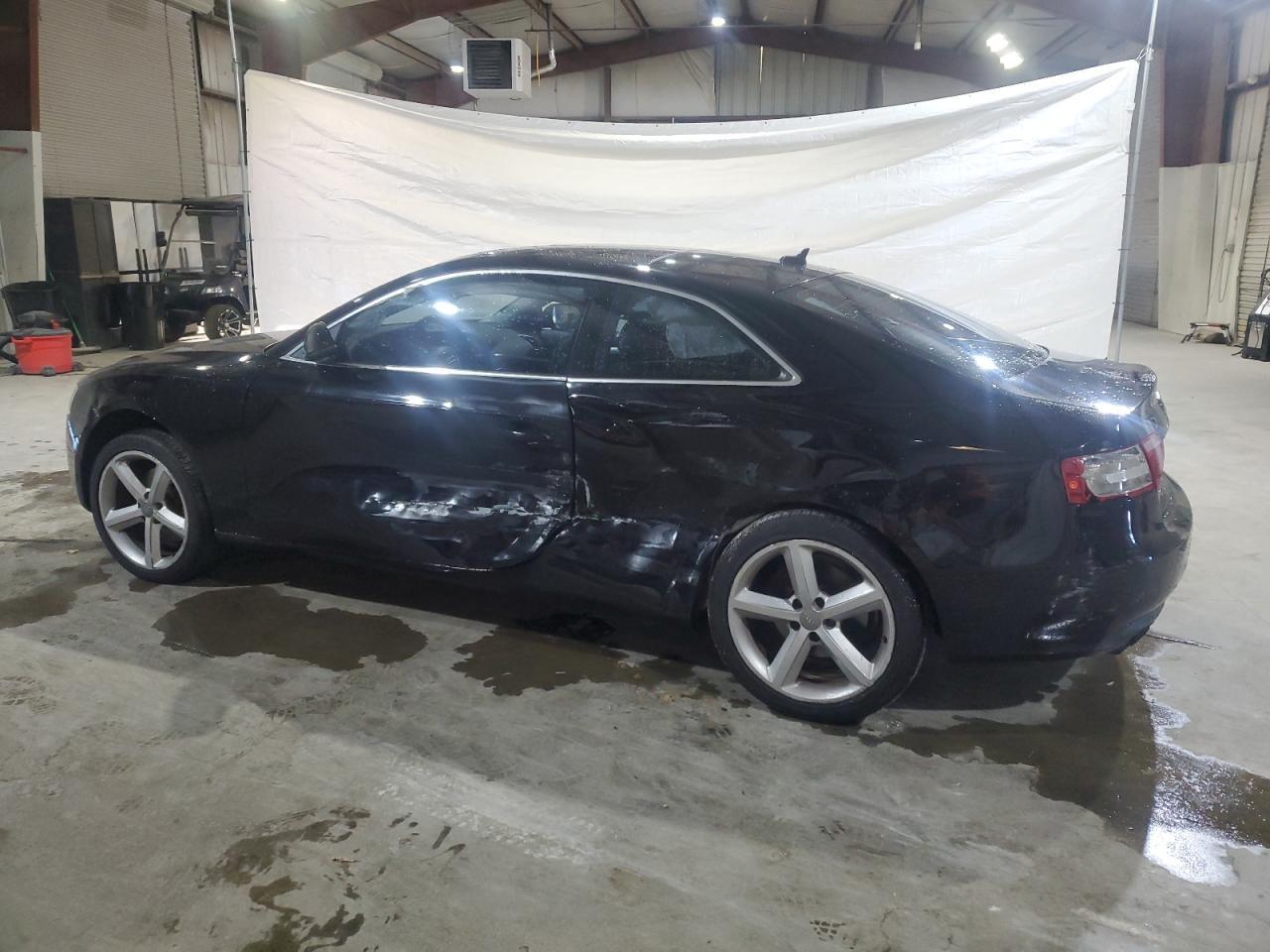 2010 Audi A5 Premium - Фото 2