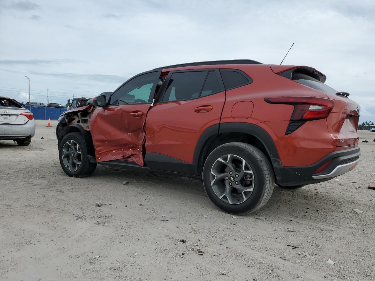 2024 Chevrolet Trax 1Lt - Фото 2